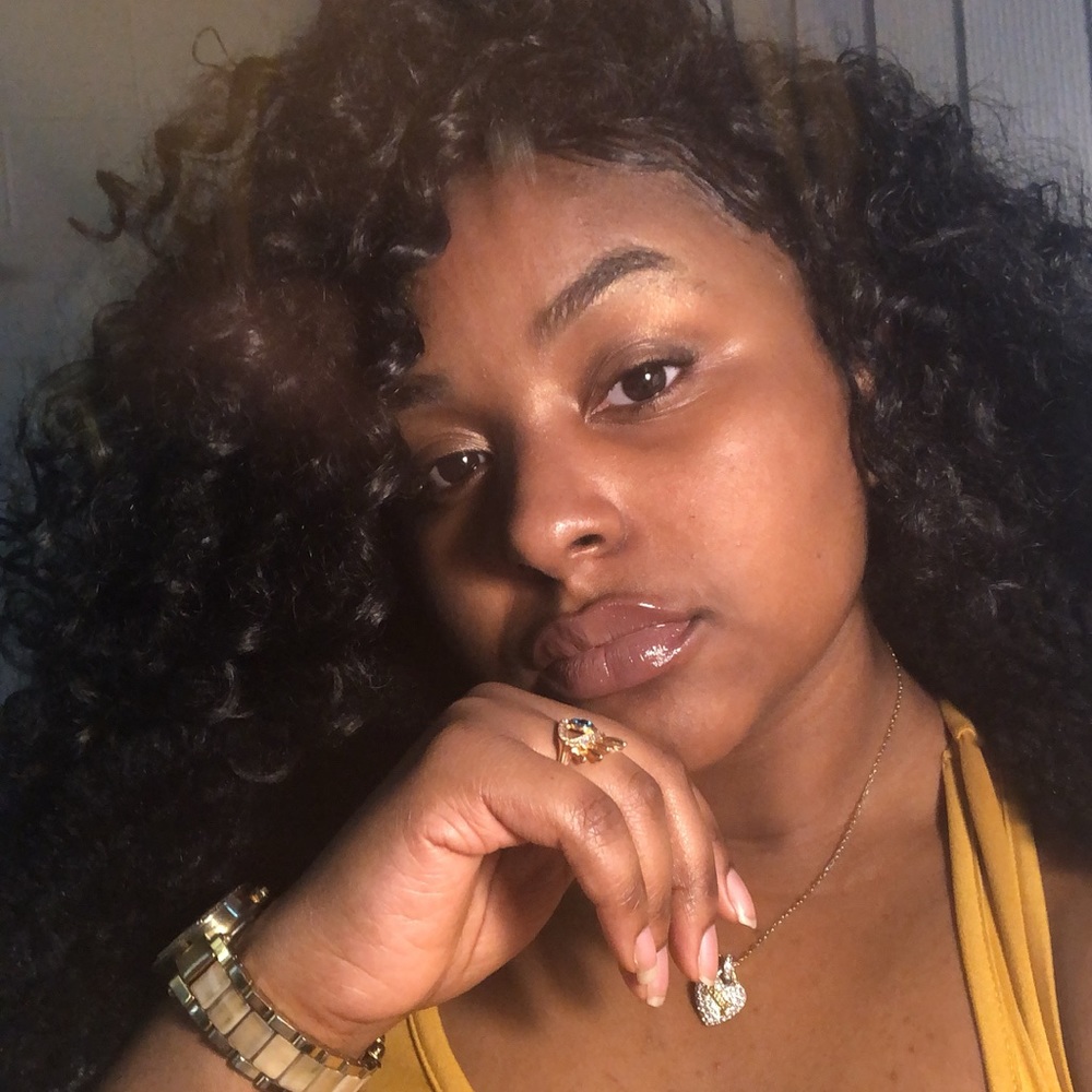 Meet your Posher, Kiersten